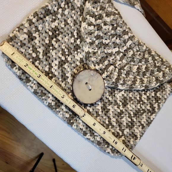 Handmade Crochet Handbag - Picture 5 of 7